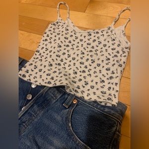 4 for 20$ brandy Melville crop tank